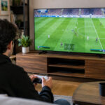 EA Sports FC 27 : les premiers tests saluent le gameplay, mais The Grounds divise